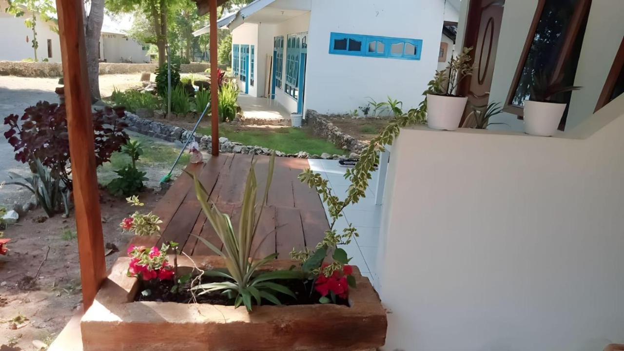 The Village Rua Beach Homestay Exterior foto