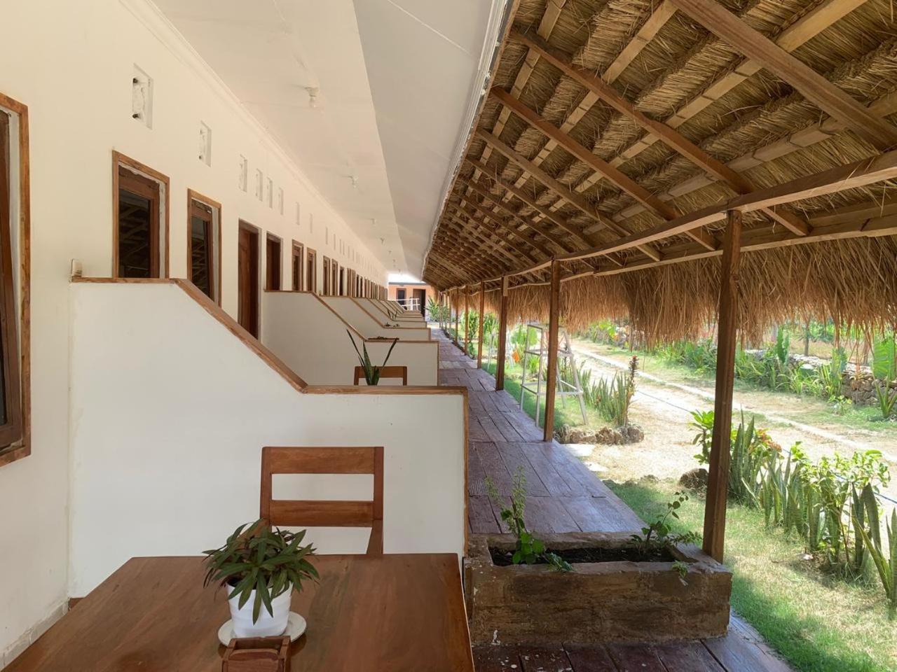 The Village Rua Beach Homestay Exterior foto