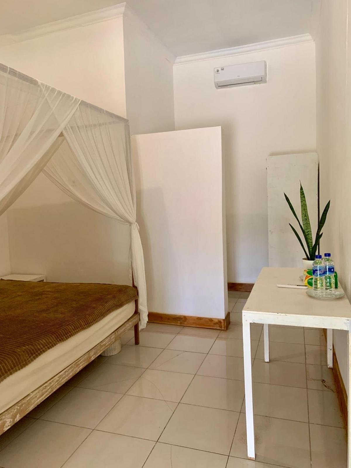 The Village Rua Beach Homestay Exterior foto